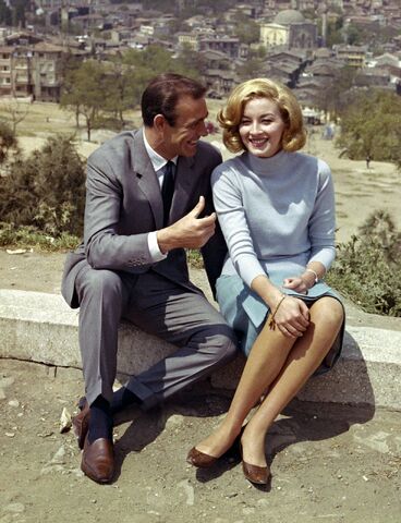 File:Sean Connery and Daniela Bianchi (promotional photo) (1).jpg