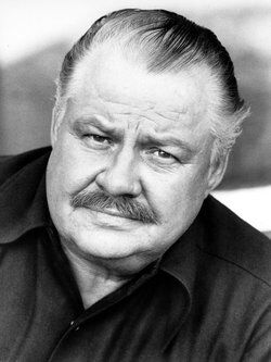 File:25280 - The Man with the Golden Gun.jpg