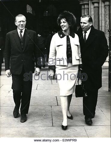 File:Nov-11-1963-james-bond-case-goes-to-courtpopular-author-sued-for-alleged-e0wpr9.jpg