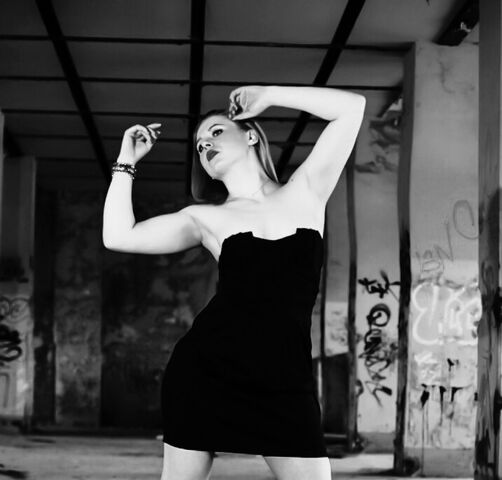 File:Mallory Sky 2.jpg