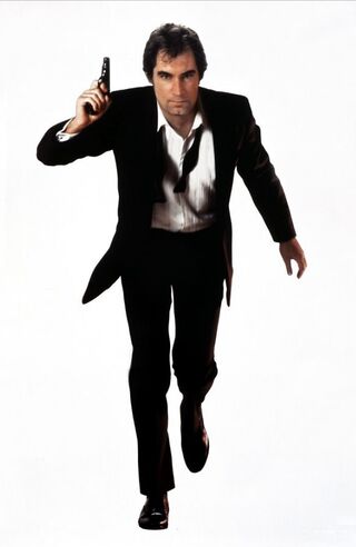 Fichier:James Bond (Permis de tuer).jpg