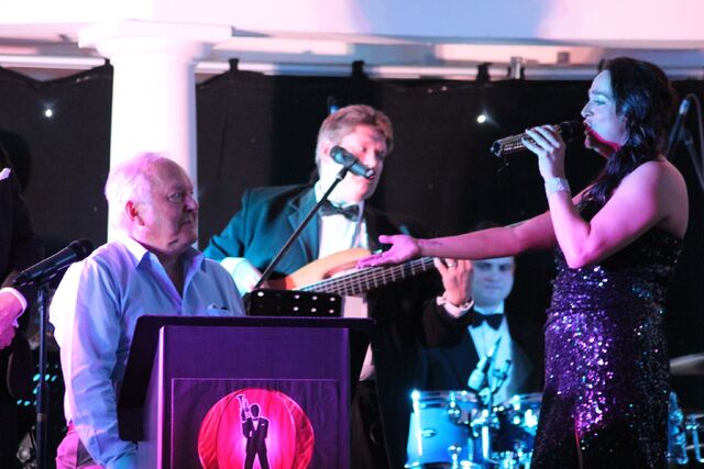File:QTM with Peter Lamont.jpg