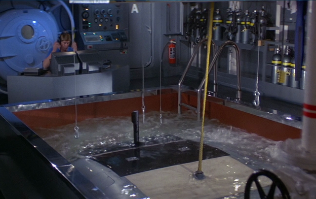 File:Moon-pool - Wavekrest.png