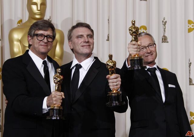 File:Robert Stromberg (Oscars).jpg
