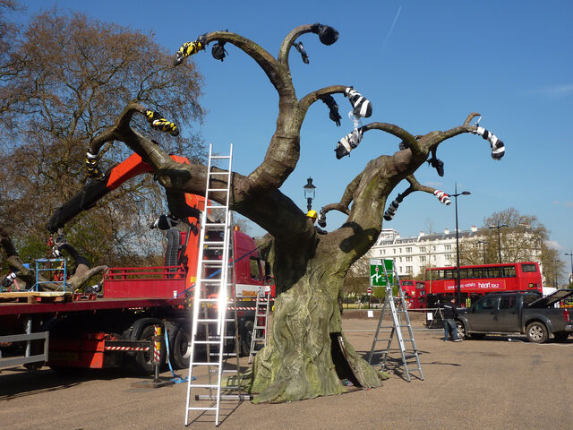 File:Avatar-1-event-gbr-tree-7.jpg