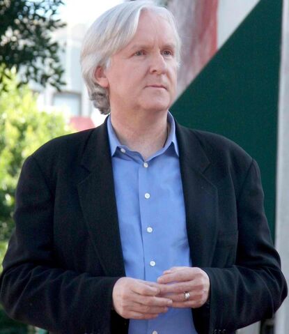 File:James-camerons-avatar-under-attack-in-19589.jpg
