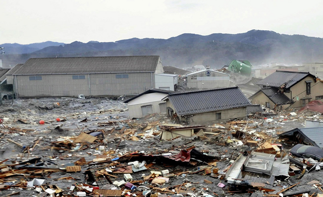 File:Tsunami wreckage.png