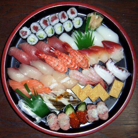 File:Squared circle sushi-7648.jpg