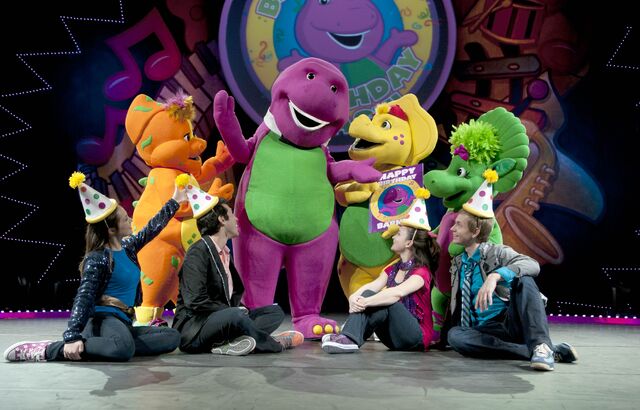 File:Barney-cast.jpg