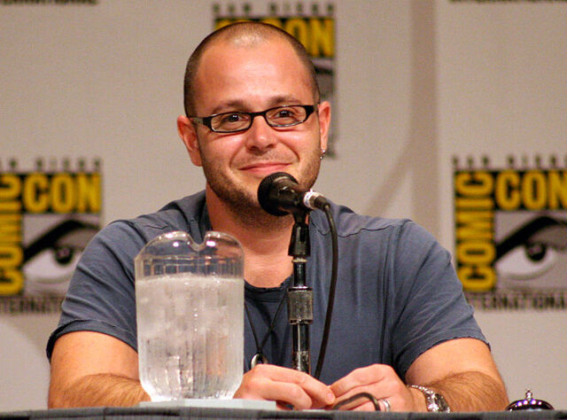 File:800px-Damon Lindelof at the Comic-con.jpg