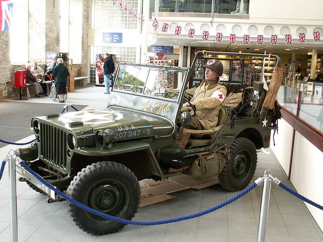File:WWII Jeep 2 db.jpg