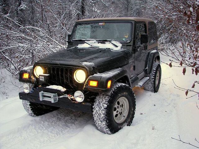 File:Jeep TJ in the snow.jpg