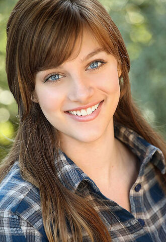 File:Aubrey Peeples - 04.jpg