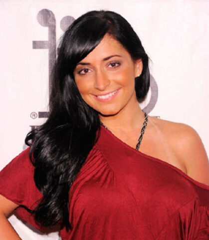 File:Pretty Angelina.jpg