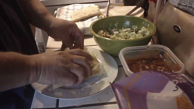 File:HOW TO MAKE TACOS.jpg