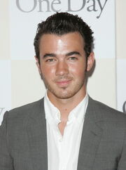 Kevin-Jonas-2011-kevin-jonas-24429612-442-594