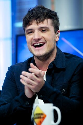 File:Josh Hutcherson- jhs025.jpg