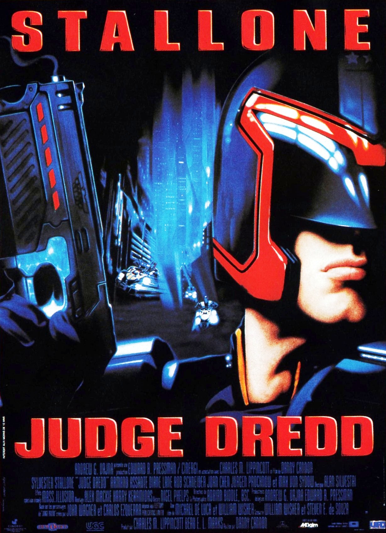 Judge Dredd 1995 poster