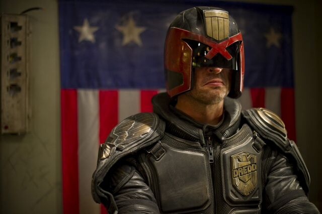File:Karl-Urban-in-Dredd-2012-Movie-Image-21.jpg