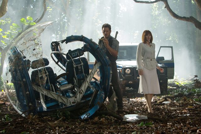 File:New-jurassicworld-movie-still-2.jpg