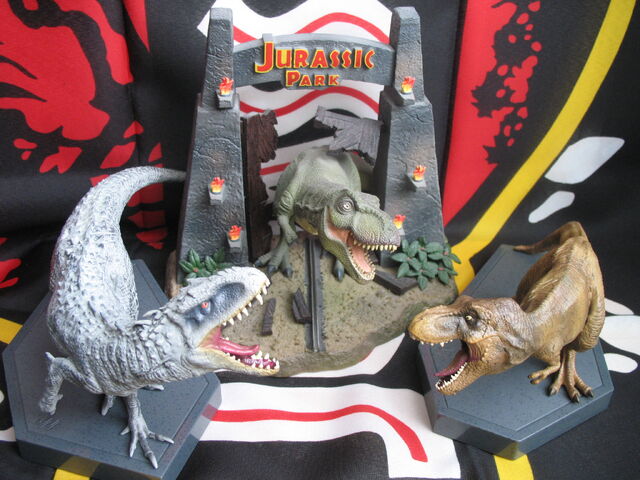 File:JW 3 figures2.jpg