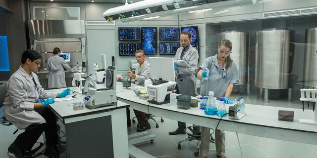 File:Creation-lab-employees.jpg