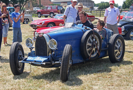 Bugatti Type 35 (left front corner)