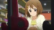 Yui and her guitar first meeting