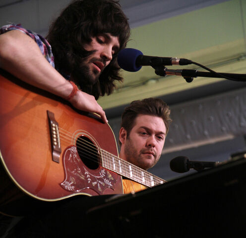 File:Livelounge.jpg