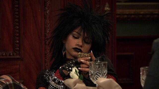 File:K.C. Undercover Pilot11.jpg
