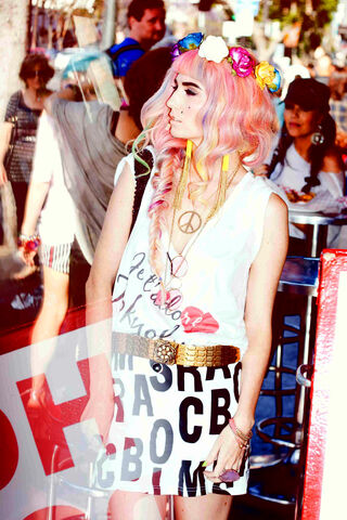 File:Audrey Kitching Tokyolux Hollywoodland Kerli 9.jpg
