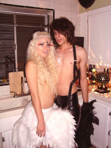 File:Vespertine and Kerli (2).png