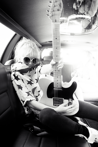 File:Kerli San Francisco Pride by Brian Ziff 2.png