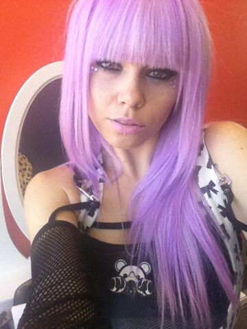 File:Kerli purple hair 7.jpg