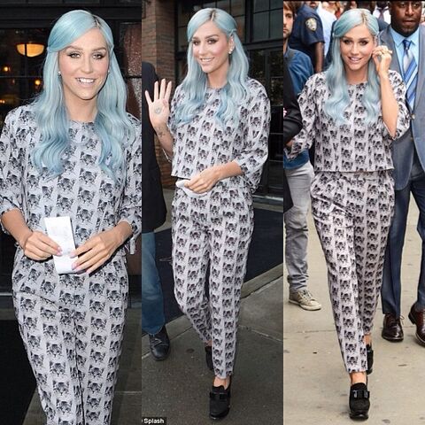 File:Keshas instagram 50 2014.jpg