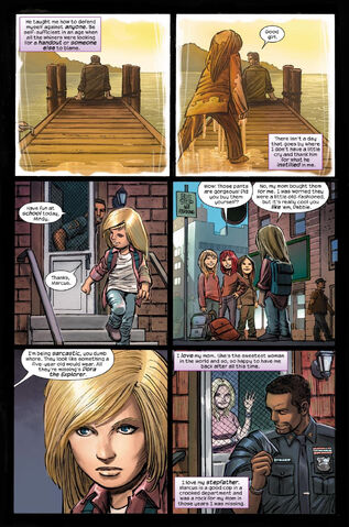 File:HitGirl 1 TheGroup 009.jpg