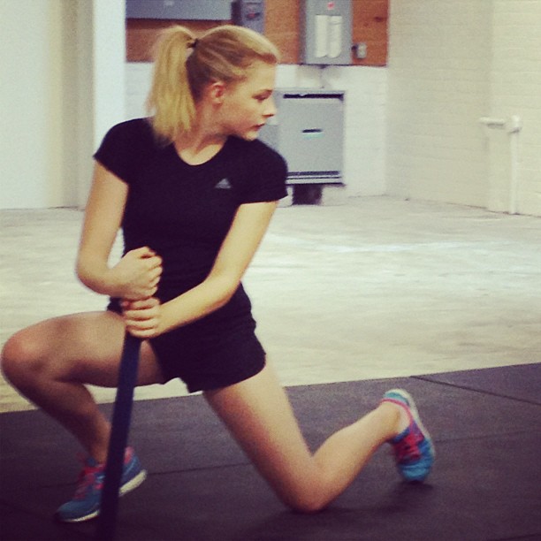 Image Chloe MoretzworkingoutKickAss20