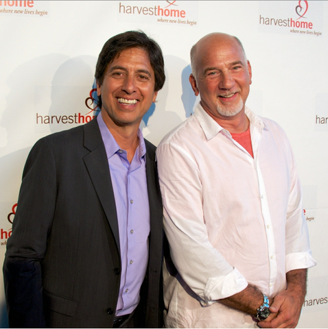 File:Rob Schiller Ray Romano.png