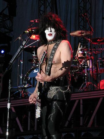 File:PaulStanley2008.jpg