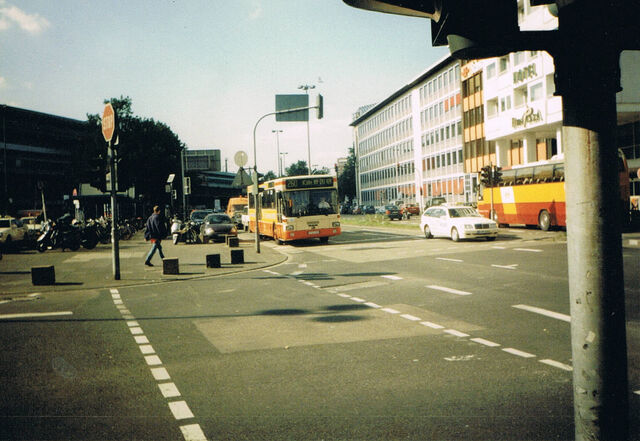 Datei:Linie 260-1 (RVK).jpg