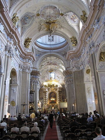 Plik:450px-St-Anne church Krakow 001.jpg