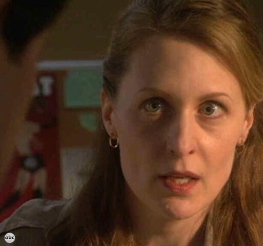 File:Anna RingABell.jpg