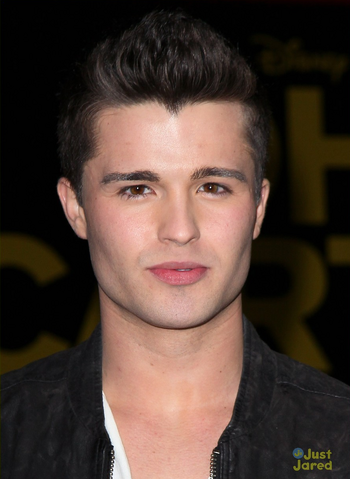 File:Spencer Boldman.png