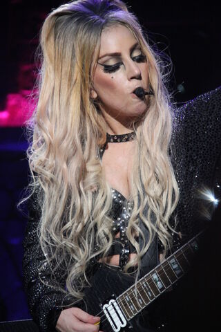 File:BlackFoxBlonde.jpg