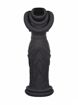 File:Alexander-mcqueen-rtw-fall-2009-knit-dress.jpg