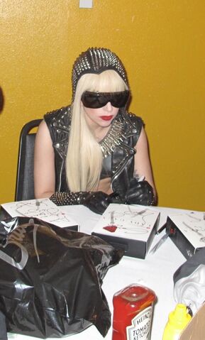 File:6-21-09 Backstage 002.jpg