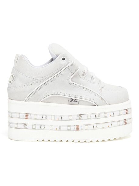 File:Buffalo - LED light trainers.jpg