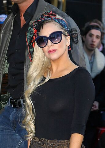 File:4-5-14 Out in NYC 003.jpg