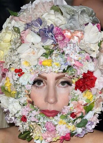 File:9-16-12 Attending London Fashion Week 002.jpg