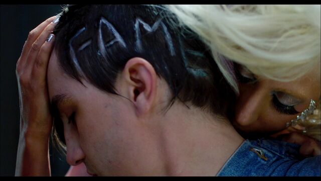 File:LoveGame music video scene 02 004.jpg